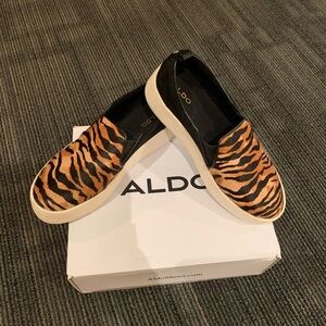 Aldo Animal Print Slip-On Shoes size 7.5